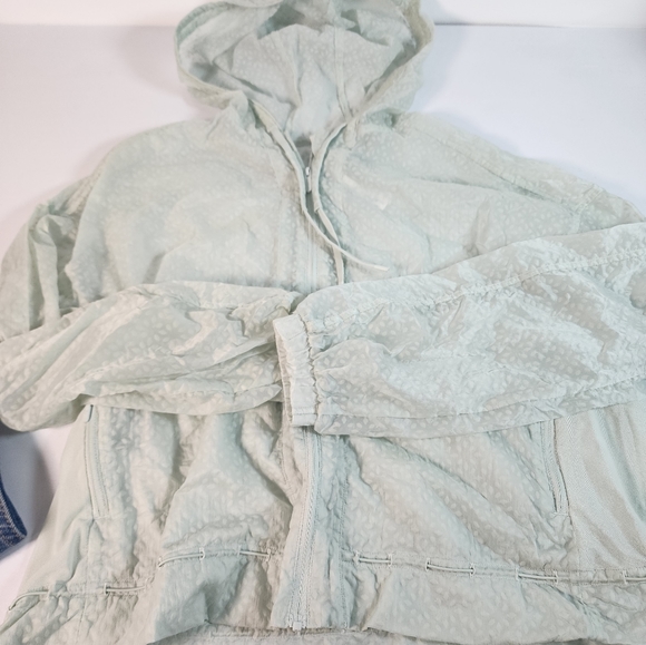 Lululemon Find your Flock Jacket 2 - Picture 8 of 16